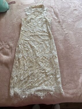 Sleeveless Cream Lace Midi Dress with High Neck